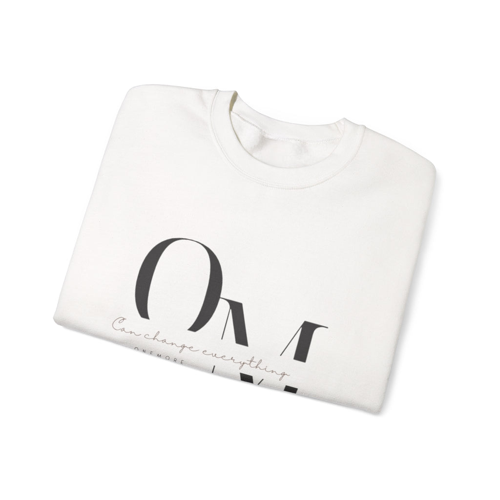 Chic Minimalist Crewneck Sweatshirt, Cozy Fashion, Unisex Sweatshirt, Graphic Crewneck, Gift for Her/Him, Casual Wear